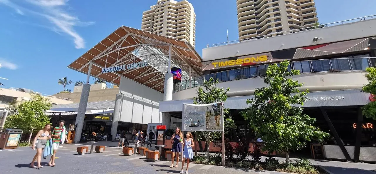 Beachside Modern Apartment In The Heart Of Surfers Paradise -Free Parking Gold Coast Australia
